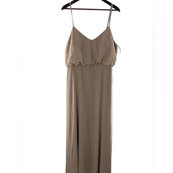 NWT Show Me Your MuMu Caitlin Ruffle Maxi 'ME The Ring Crisp' Beige XXS - Picture 2 of 11